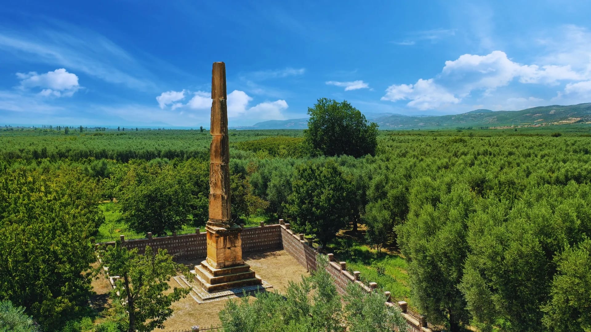 Dikilitaş (Obelisk/ Beştaş)
