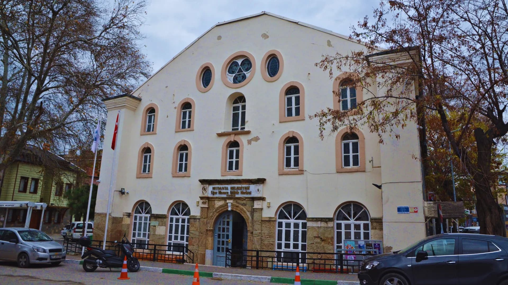 Mudanya Ortodoks Kilisesi (Uğur Mumcu Kültür Merkezi)