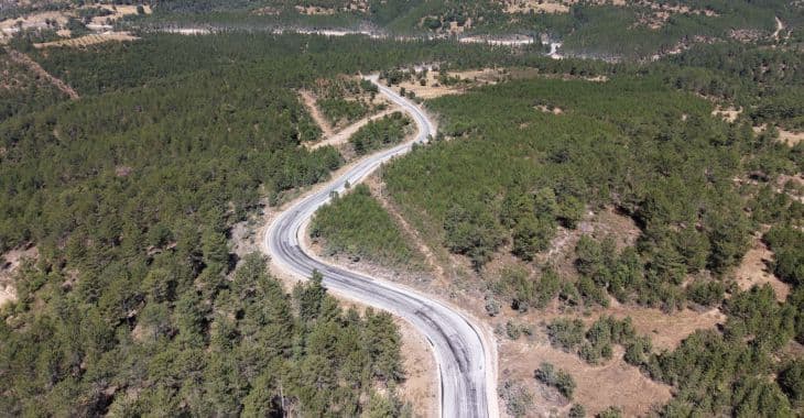 Keles'te yollar yenileniyor