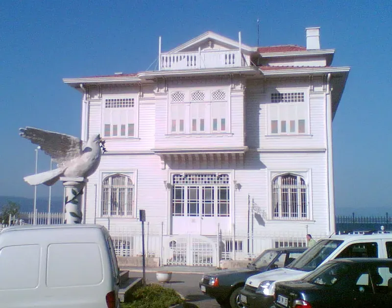 Mudanya Ortodoks Kilisesi (Uğur Mumcu 文化センター)